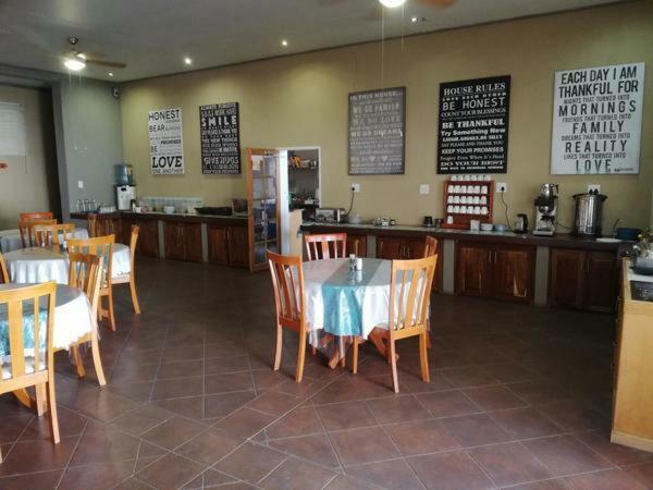 Anandi Guesthouse Mariental Ngoại thất bức ảnh